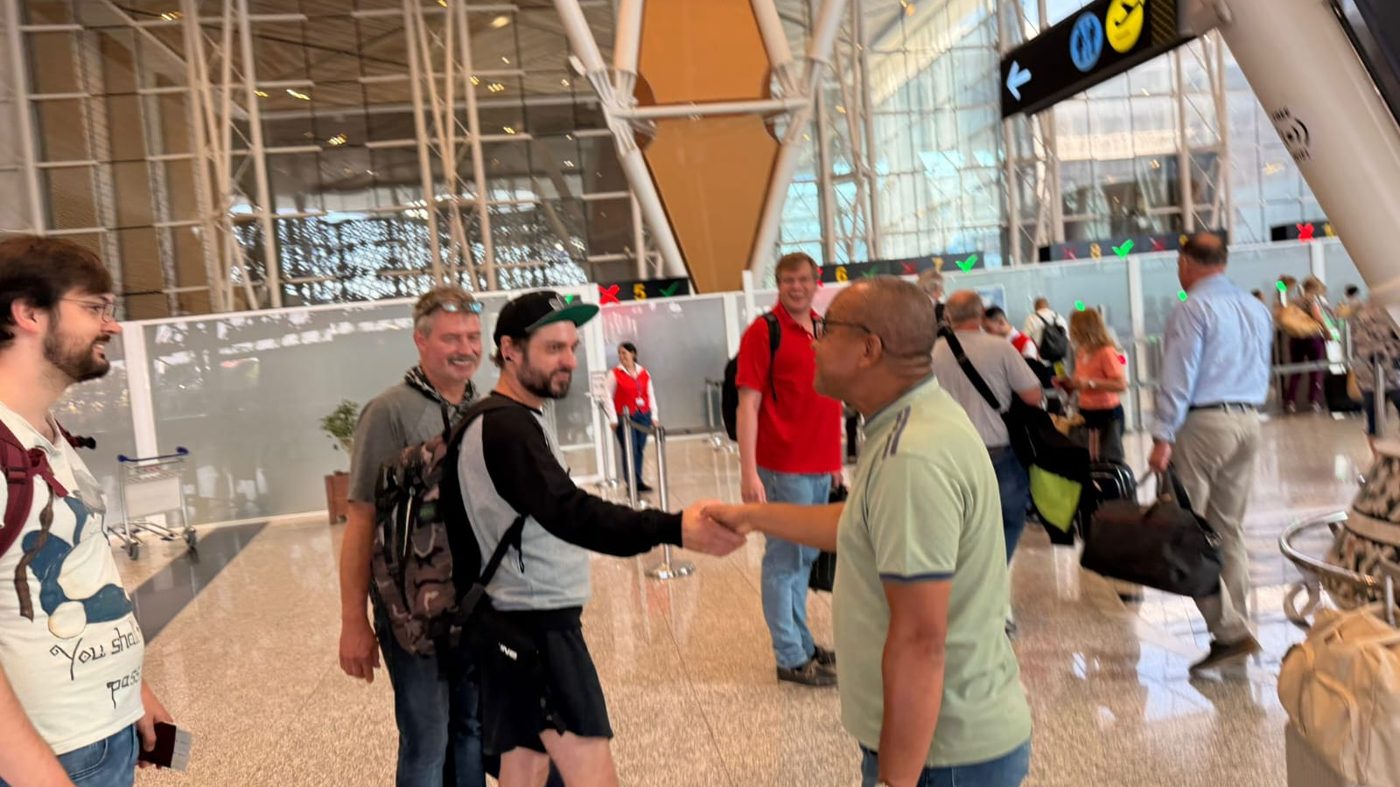 Begrüßung am Flughafen Marrakesch-Menara: Ihre Reise beginnt nicht erst am Riad