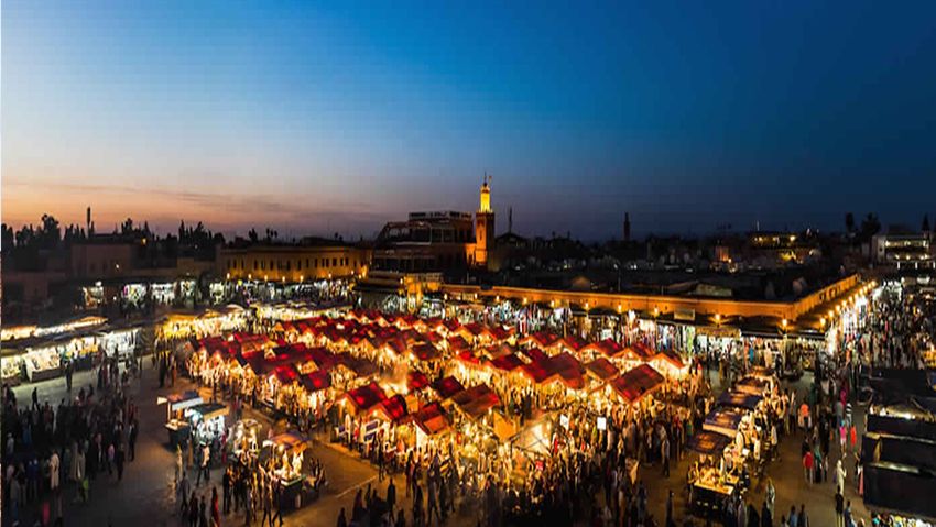 Jemaa el-Fna, kurz nach Sonnenuntergang